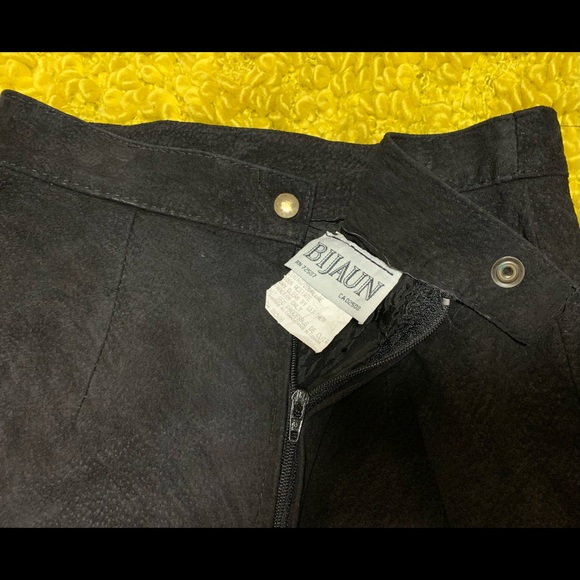 Womens leather skirt - Picture 2 of 2